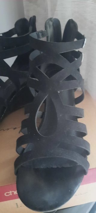 Sandalias de cuña negras Lady Glam