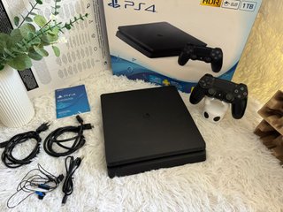 PS4 1TB Nero con Scatola Originale
