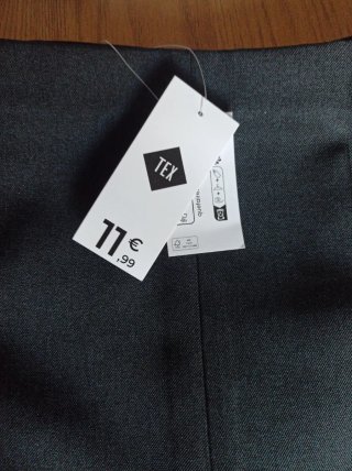 Pantalón gris talla 15-16 a estrenar