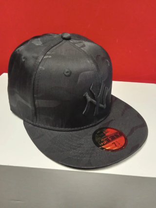 Gorra New Era 59FIFTY Negra Camuflaje