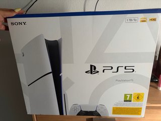 PlayStation 5 con control original