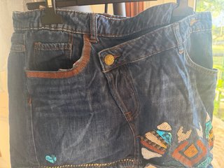 Falda Desigual vaquera mini bordada