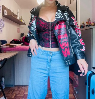 Chaqueta cuero graffiti negra