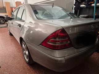 Despiece Mercedes Clase C 200cdi 2003