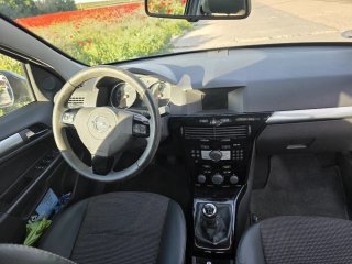 Opel Astra 2012 URGE VENTA LEER TODO EL ANUNCIO.