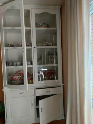 Armario blanco con puertas de cristal 2.50,x1.30