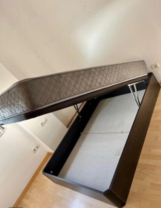 Canapé abatible de madera con colchones viscoelast