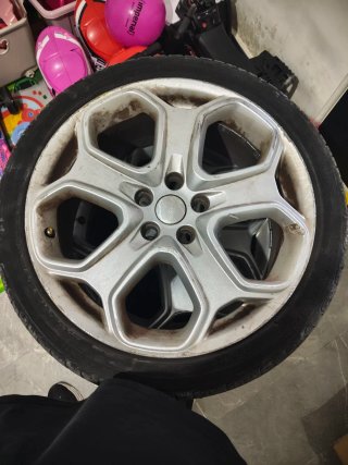 Llantas Ford