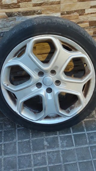 Llantas Ford