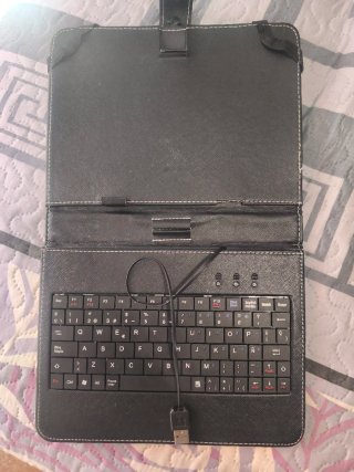 Funda con teclado USB 8 pulgadas
