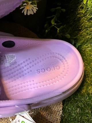 Crocs Baya Platform Clog Morado Talla 37-38