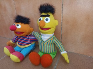 Epi y Blas parlanchines peluches