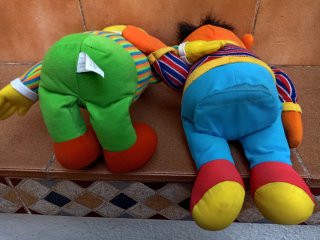 Epi y Blas parlanchines peluches