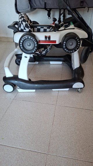 Carrito de bebé y andador infantil