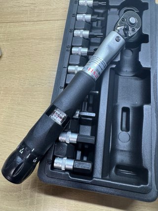 Llave dinamométrica 4-24 Nm