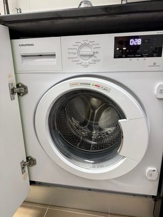 Lavadora integrable Grundig 8kg como nueva.