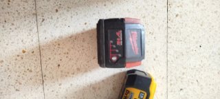 2 Baterías DeWalt y 1 Milwaukee 18V