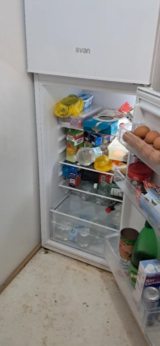 Nevera pequeño blanco