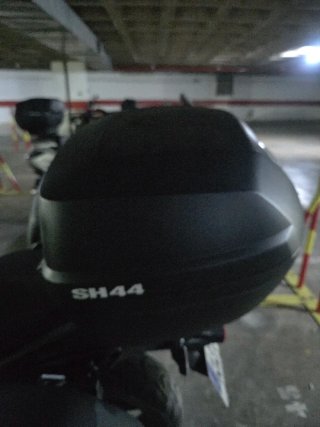 Baúl Shad SH44 Universal con Soporte