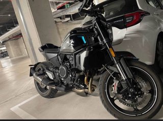 CFMoto 700 CL-X Sport Negra/Gris