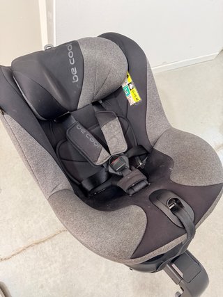 Silla de coche negra
