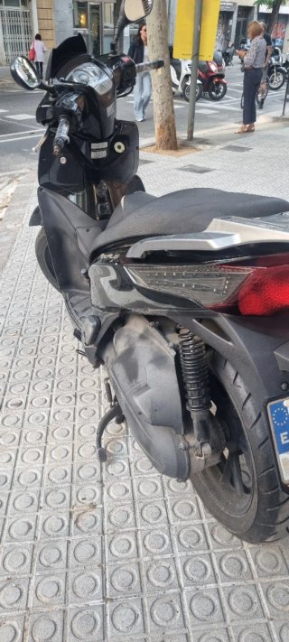 Kymco People GT 125 Negra
