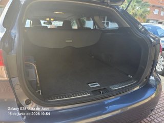 Toyota Avensis 2012