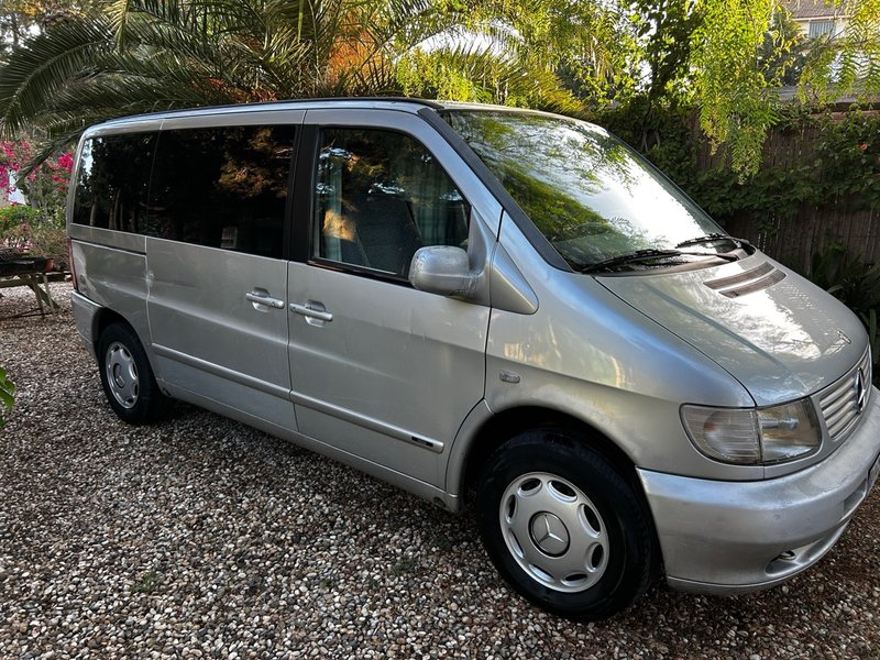 Mercedes-Benz W638 V220 - foto 1