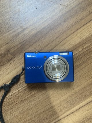 Nikon Coolpix S570 Blu 12MP Difettoso