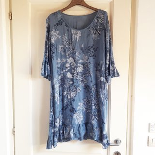Mini abito azzurro con stampa a fiori in cotone XL