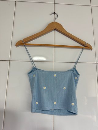 Top tirantes Stradivarius azul flores