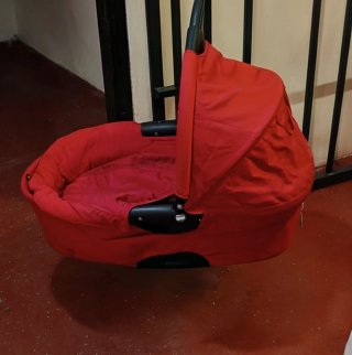 Carrito bebé todos accesorios Quinny rojo