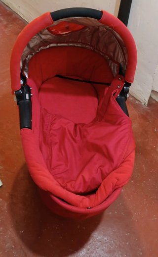 Carrito bebé todos accesorios Quinny rojo