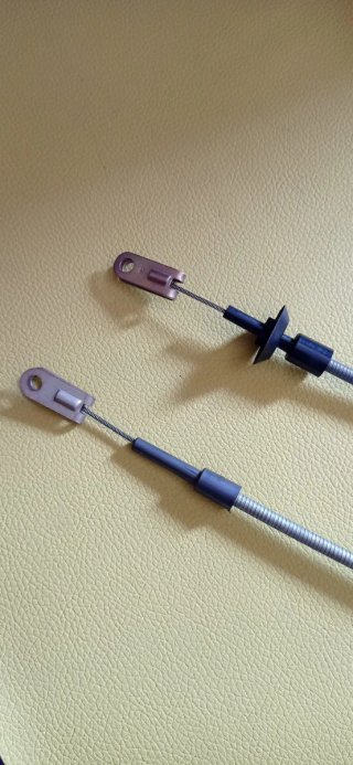 Cable Acelerador Renault 5L y TL. 2 modelos.
