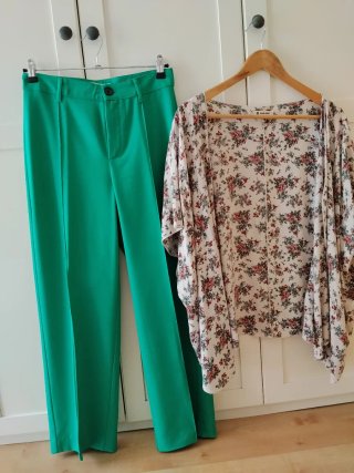 Conjunto Pantalón Verde y Kimono Flores
