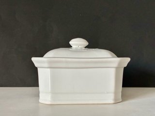 🇫🇷 Mantequillera porcelana blanca