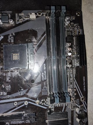 Placa Base Gigabyte A520M DS3H Socket AM4