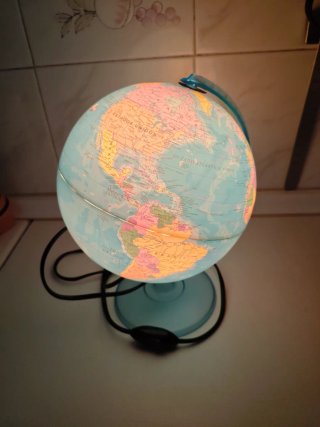 Lámpara Globo Terráqueo Iluminado