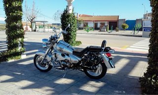Moto estilo Cruiser Plata