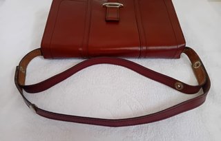 BOLSO BANDOLERA CUERO  BURDEOS