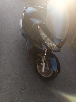 Suzuki Burgman 125cc Negra