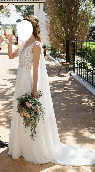 Vestido y capa de Novia Sedka