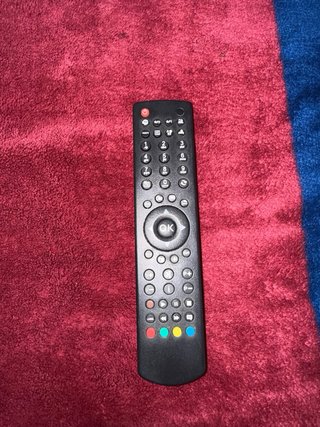 TV Ansonic 24” Negro/Plata