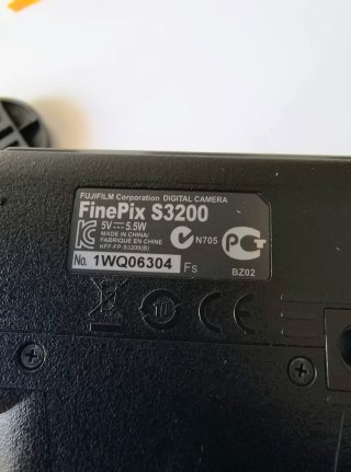 Fotocamera Fujifilm Finepix S3200 Nera