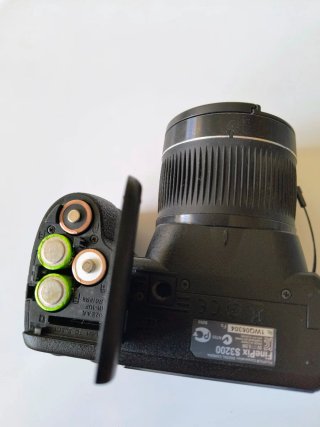 Fotocamera Fujifilm Finepix S3200 Nera