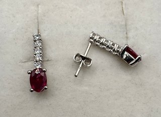 Pendientes oro 18 kt diamantes y rubíes
