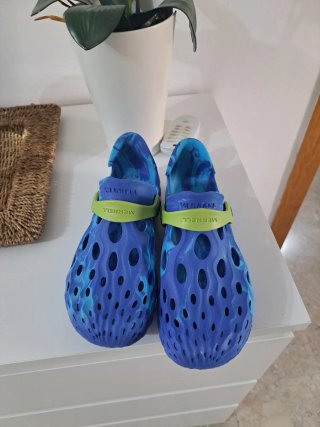 Chanclas Merrell Azul y Verde Talla 38-39 eu