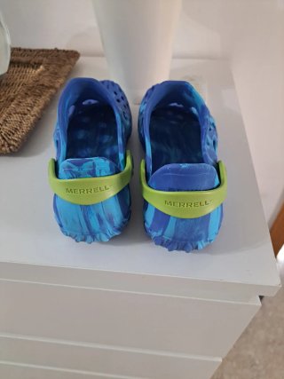 Chanclas Merrell Azul y Verde Talla 38-39 eu