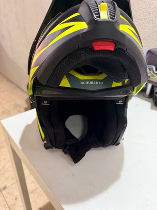 Casco Schuberth E1 Adventure Negro/Amarillo