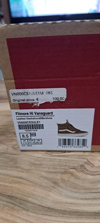 Scarpe vans la scatola leggermente rovinata